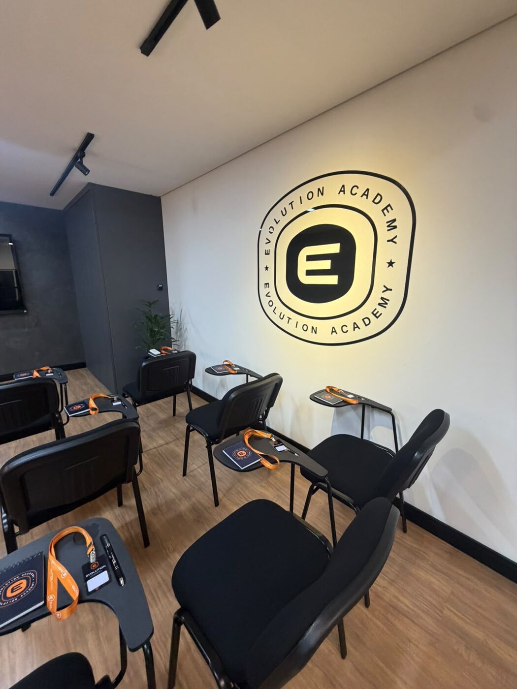Evolution Academy Ecoville